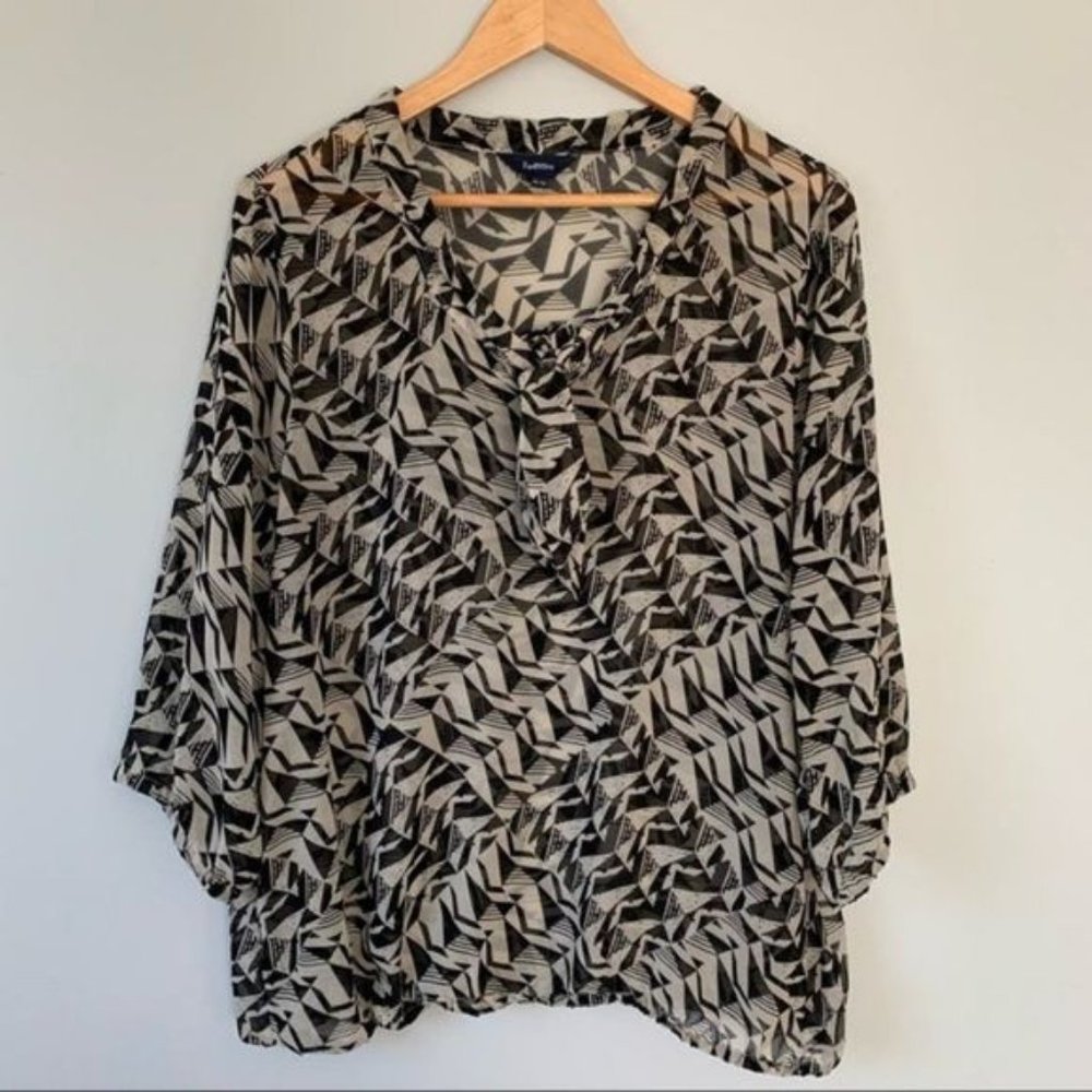 Reitmen’s black tan geometric prints blouse XL
